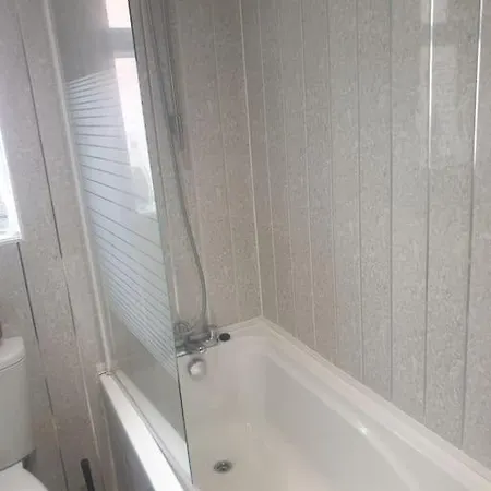 An Exclusive In A Hotel, Free Parking, Resturant, Bar And