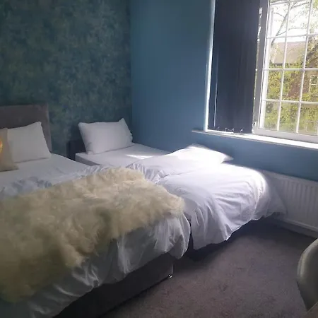 An Exclusive In A Hotel, Free Parking, Resturant, Bar And Leeds (West Yorkshire)